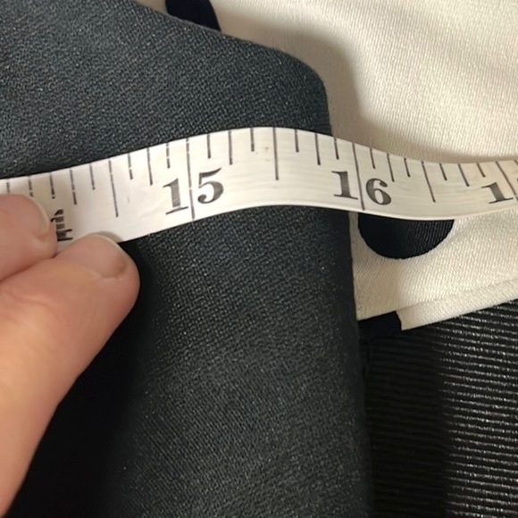 Ann Taylor,Rich-Black, slimming Paneled Design, Winter Weight,Exclt Con, Size 4 - Picture 9 of 11